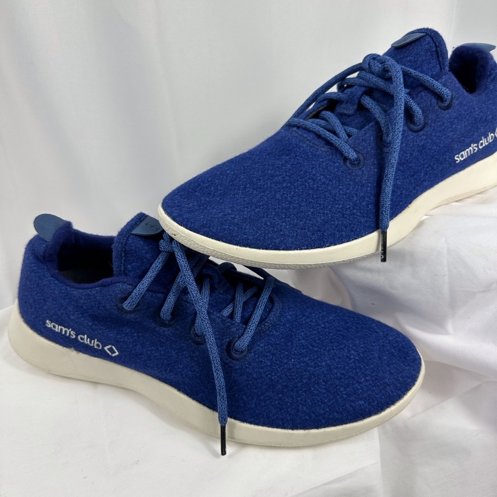 Sam club soft sneaker, size 12
